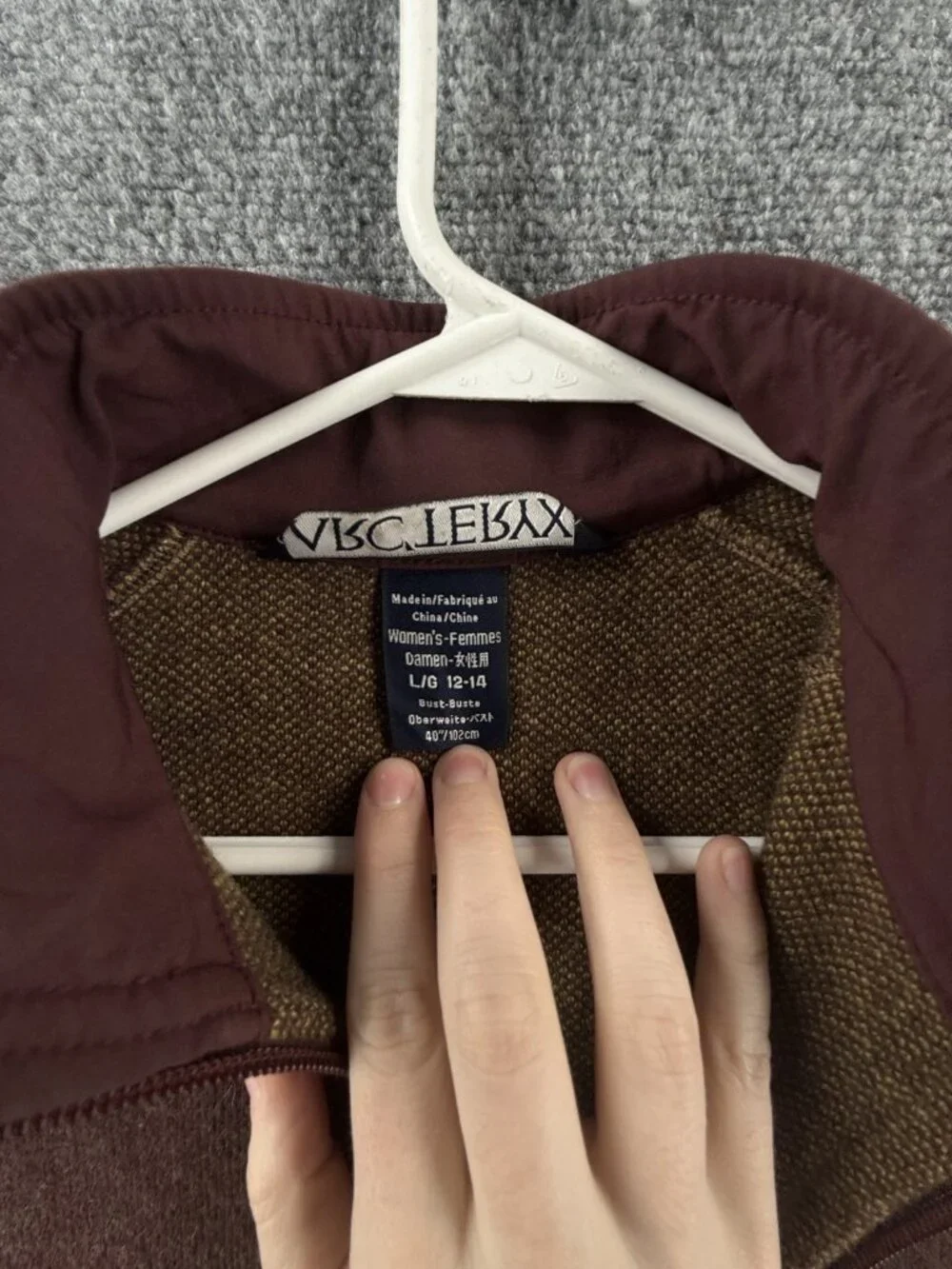 VTG Arc’teryx Regent Cardigan 2006 Large Raspberry Italian Wool Blend Red Brown